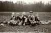 Familie Besier 1941 Fruehstueck auf dem Feld